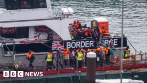 Explosão de Migrantes no Canal da Mancha: 2025 Quebra Todos os Recordes!