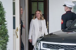 Desvendada a Astuta Jogada de Meloni Antes de Encontro Explosivo com Trump!