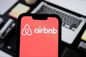 Airbnb Revela: Taxas Escondidas Que Podem Arruinar Seus Lucros! Descubra a Verdade Agora!
