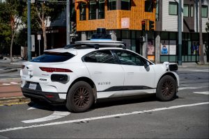 Revolução Tecnológica: Robotáxi da Waymo é Reservado 250.000 Vezes por Semana! Você Está Perdendo Dinheiro em Casa?