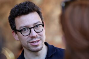 Duolingo Revela: IA Vai Destruir Empregos! Prepare-se para o Fim do Trabalho Tradicional!
