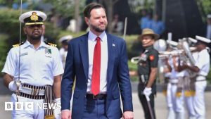 Vice-presidente dos EUA Enfrenta Modi em Delhi: TENSÕES Tarifárias à Beira da FURIA!