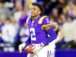 Choque no Futebol: Jogador da LSU Kyren Lacy Morre em Circunstâncias Suspensas!