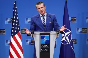 TRUMP’S SECRETARY DECLARES GUERRA À INFLUÊNCIA CHINESA NO PANAMÁ: O QUE A AMÉRICA LATINA TEM A PERDER!