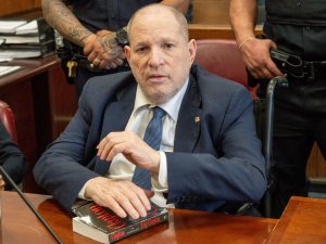 Júri Exclusivamente Feminino Atraí Escândalo em Caso Weinstein: A Verdade Chocante do Estupro!