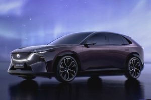 Choque de Titans: Novo Mazda EZ-60 Desafia o Tesla Modelo Y com Estilo Arrasador!