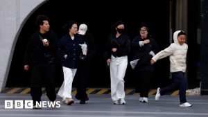 Caos Aéreo na China: Centenas de Vôos Cancelados por Ventos Devastadores!