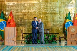 Lula na Mira do Mundo: Viagens Surpreendentes à Rússia e China Agitam a Política em Maio!