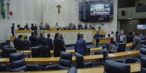 Polêmica à Vista: Câmara de SP Aumenta Salário dos Servidores em Meio à Crise!