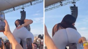 Cardi B Provoca Frenesi: Twerking Explosivo e Tapa Polêmico no Revolve Festival!