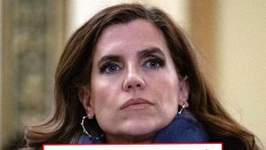 Deputada Nancy Mace Acusa ‘Lunático Desequilibrado’ e Viraliza Polêmica Explosiva!