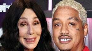 Chocante Revelação: Representante de Cher Confirma Fim do Romance com Alexander ‘Ae’ Edwards!