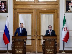 URGENTE: Irã e Rússia em Conluio! Negociações Nucleares dos EUA Sob Ameaça!