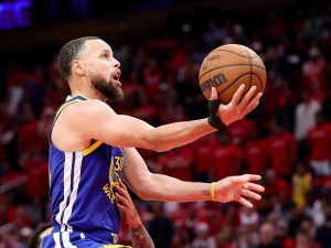 CHOCANTE! Curry e Butler DESMANTELAM os Rockets no primeiro embate dos playoffs!