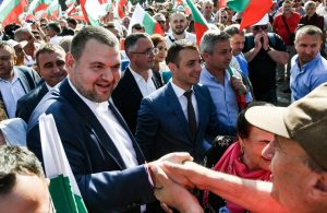 Escândalo em Sofia: Político Corrupto se Revela o Verdadeiro Mestre das Manobras de Poder!