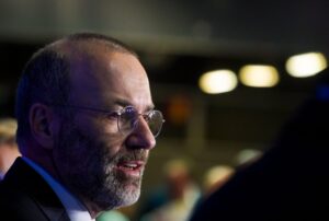WEber Consolida Poder: Sem Oposição, O Império do Partido Popular Europeu Se Fortalece!
