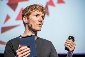 CEO da Stripe Revela: Clientes FORÇADOS a Dar Feedback Brutal!