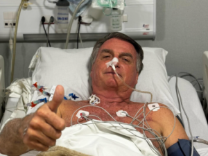 “URGENTE: Bolsonaro em UTI Aérea Rumo a Brasília – A Verdade Explosiva Revelada pelo Senador!”