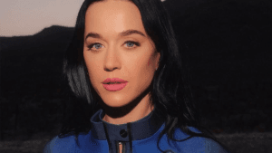 Katy Perry RUMANDO ao Espaço: Blue Origin em CHAMAS com a Corrida Espacial da Política!