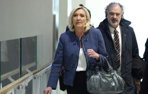 Le Pen em Chamas: O Futuro da França à Beira do Colapso!