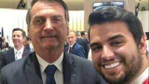Ex-assessor de Bolsonaro em Dubious Liberdade: O Que Ele Esconde Enquanto Aguarda Julgamento?