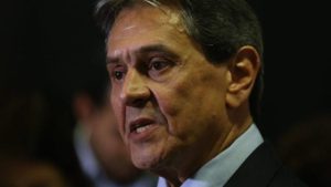 Roberto Jefferson: De Preso a Livre? Hospital Brada ao STF e Agita a Treta Política!