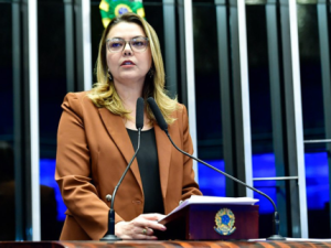 Leila Barros Revela PL Bombástico: Medida Protetiva que Pode Mudar o Futuro das Crianças!