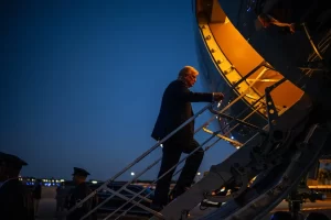Alerta Tecnológico: Políticas de Trump Podem Destruir o Turismo nos EUA!