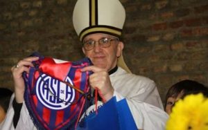 Papa Francisco Revela Segredo Bombástico: Estádio de San Lorenzo Agora Carrega Seu Nome!