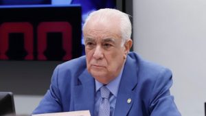 Bolsonaristas em Revolta: Deputados do Clã Traem e Rejeitam a Anistia!