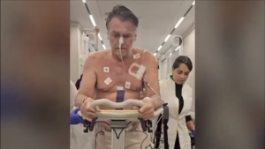 Bolsonaro SURGE em vídeo polêmico após cirurgia: o que ele esconde no hospital?