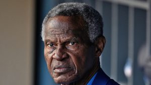 URGENTE: A Lenda Manny Mota dos Dodgers Colapsa em Derrame Chocante!