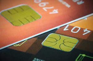 Finanças Incorporadas: Revolução ou Crise Imminente?