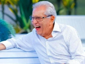 Revelação Bombástica: Carlos Alberto de Nóbrega Declara que ‘A Praça é Nossa’ é a Última Esperança do Riso no Brasil!