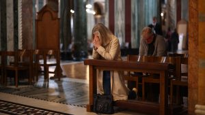 URGENTE: Sinos da Igreja tocam em ALARME para o Papa Francisco!