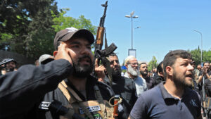 Conflito Explosivo: Vários Mortos em Confrontos Sangrentos Perto de Damasco!