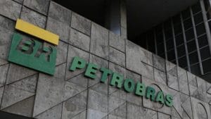 Escândalo na Petrobras: R$ 9,1 Bilhões em Dividendos Antecipados – Quem sai ganhando?