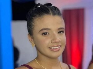 Tragédia Shock: Adolescente de 15 Anos É Eletrocutada ao Desconectar Celular Após Banho!