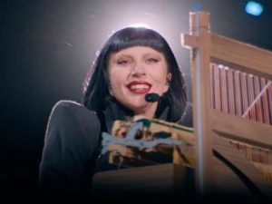Lady Gaga HUMILHA a FALHA no Microfone e Deixa o Coachella em PARADA TOTAL!