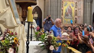 Padre Lancellotti Revela Presente Bombástico do Papa: O Que Ele Realmente Quis Dizer?