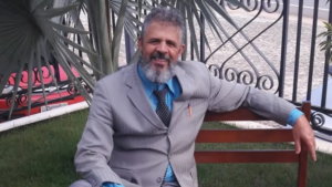 Morais Libera Pastor para Domicílio: Justiça ou Escândalo?