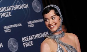 Katy Perry: A Primeira Diva da Música a Invadir o Espaço com uma Tripulação Feminina!