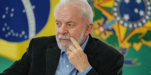 Lula Declara Guerra Fria: Dinamarca e EUA em Conflito pelo Controle da Groenlândia!