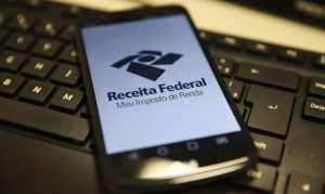 GOVERNOU O IMPOSSÍVEL: TABELA DO IRPF FICA MAIS CARA E POLÊMICA EXPLODE!