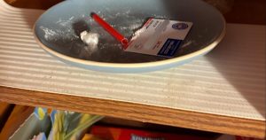Escândalo em Tulare: Bebês Testados e Pais Presos por Cocaína!