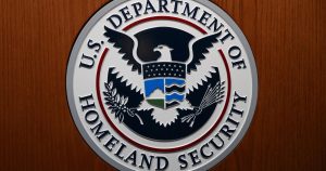 Choque: DHS Marca Cidadãos dos EUA como Inimigos a Serviço da Política!