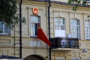 PM da Lituânia Desafia o Ocidente e se Aproxima da China: O que Está em Jogo?