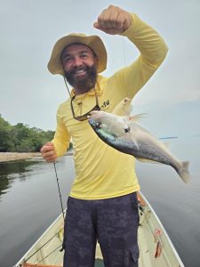 Desaparecimento Misterioso: Empresário Some Durante Mergulho e Bombeiros Intensificam Busca no Araguaia!