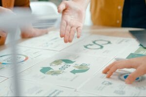 Empresas em PERIGO: Ignorar a Sustentabilidade é o Fim! Descubra Como Lucrar com Essa Urgência!